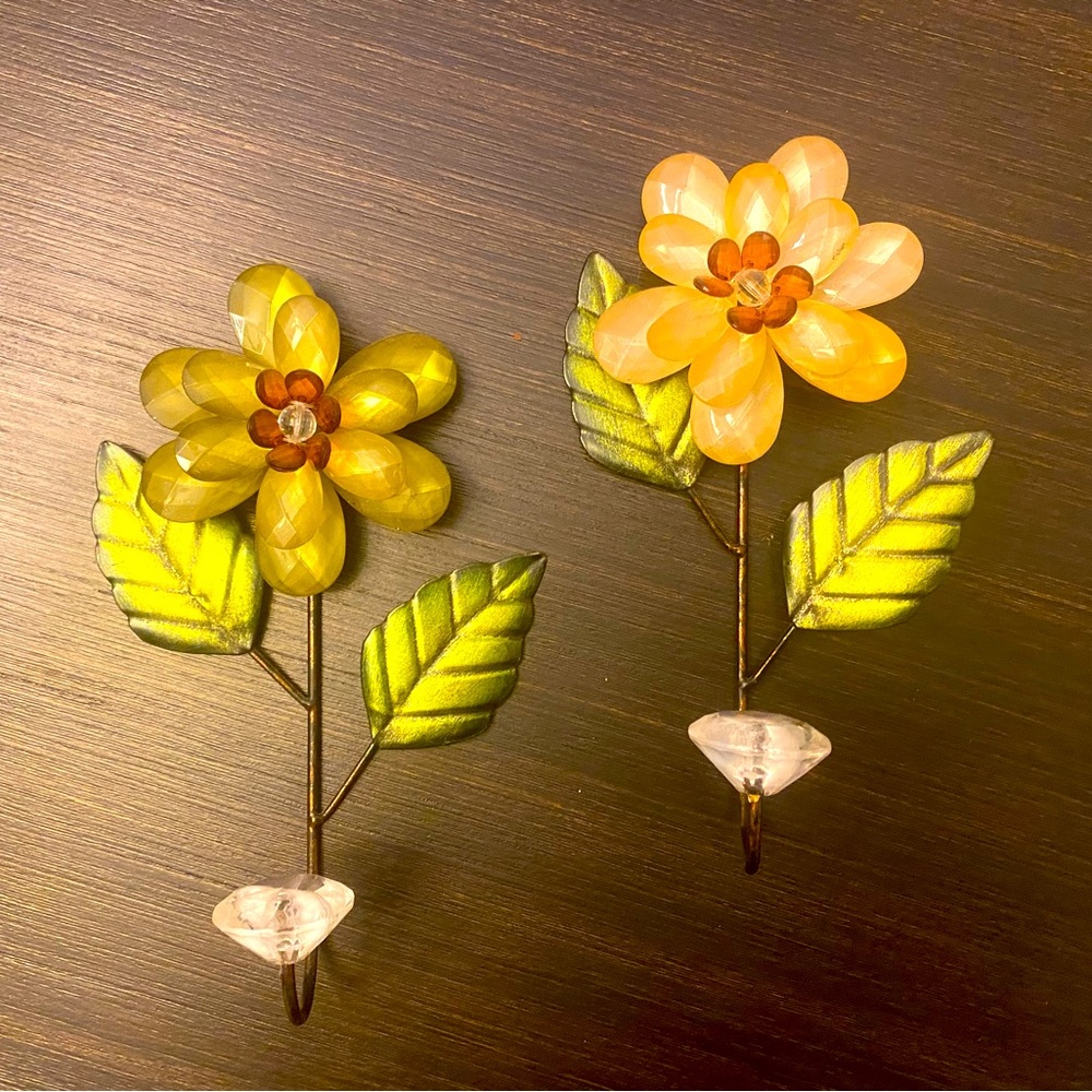 🌼Pier One Flower Hook Set🌼